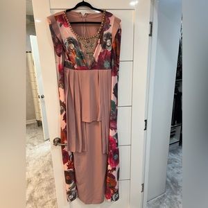 Looks brand new no tag very nice fabric custom